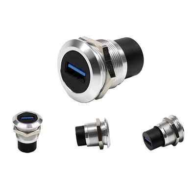 Conector de painel à prova d'água IP67 industrial com tensão de operação de 500V e conexão roscada em nylon PA66